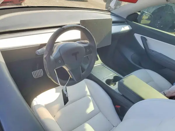 7SAYGDEF2NF350499 2022 TESLA MODEL Y - Image 8