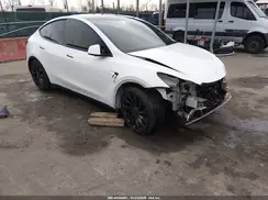 7SAYGDEF2NF354925 2022 TESLA MODEL Y