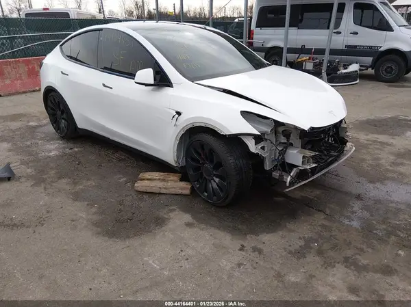 7SAYGDEF2NF354925 2022 TESLA MODEL Y - Image 1
