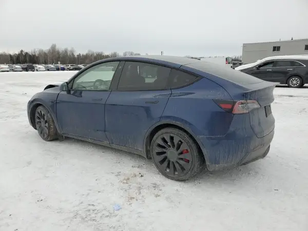 7SAYGDEF2NF379632 2022 TESLA MODEL Y - Image 2