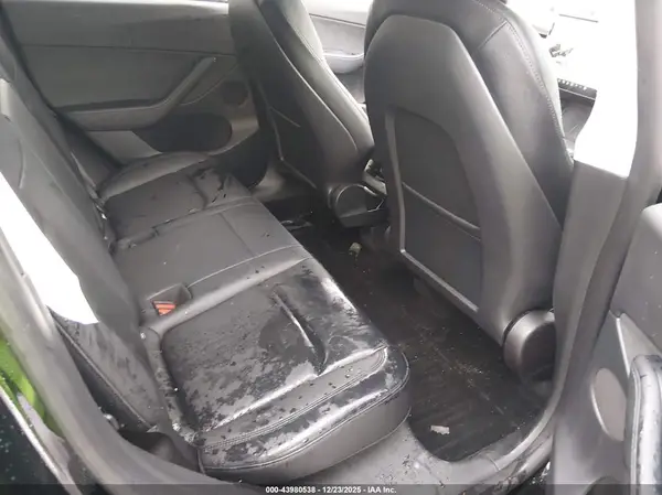 7SAYGDEF2NF380201 2022 TESLA MODEL Y - Image 8