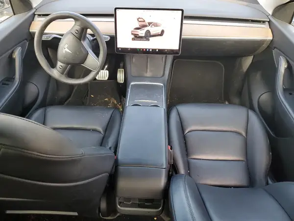 7SAYGDEF2NF382031 2022 TESLA MODEL Y - Image 8