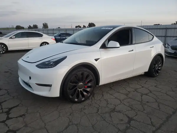 7SAYGDEF2NF388346 2022 TESLA MODEL Y - Image 1