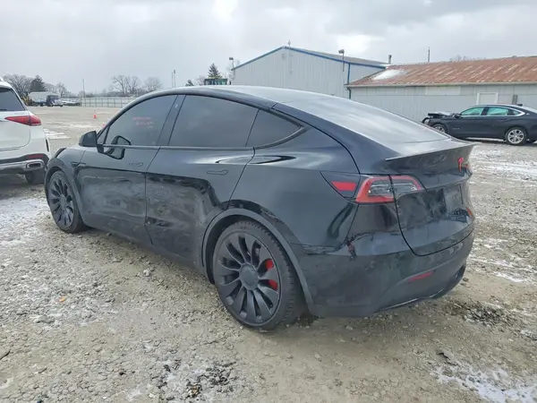 7SAYGDEF2NF398648 2022 TESLA MODEL Y - Image 2