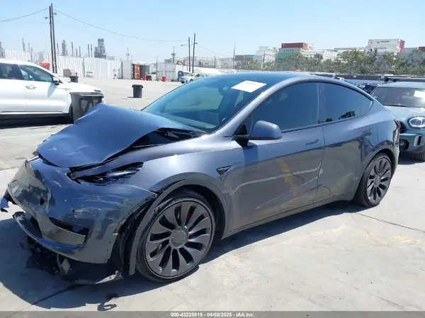 7SAYGDEF2NF403802 2022 TESLA MODEL Y - Image 2