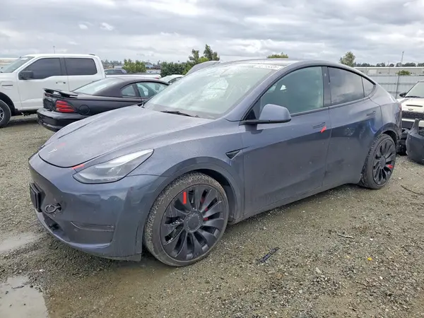 7SAYGDEF2NF404092 2022 TESLA MODEL Y - Image 1