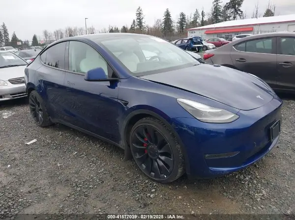 7SAYGDEF2NF404819 2022 TESLA MODEL Y - Image 1