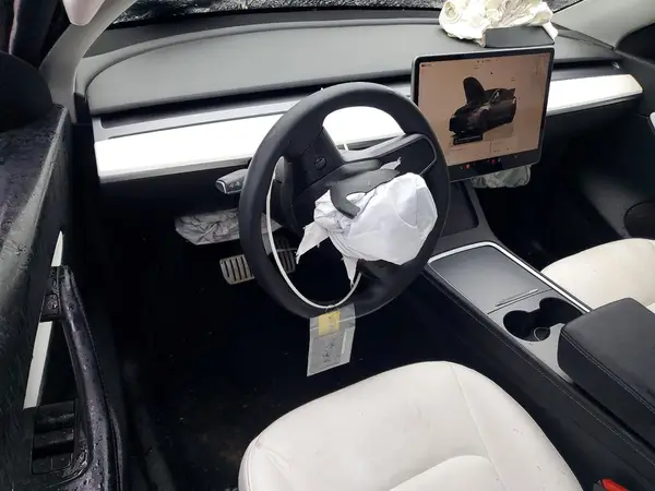 7SAYGDEF2NF405081 2022 TESLA MODEL Y - Image 8