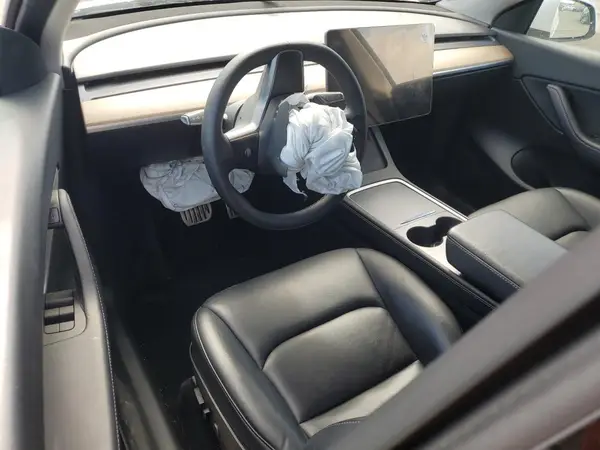 7SAYGDEF2NF405596 2022 TESLA MODEL Y - Image 8
