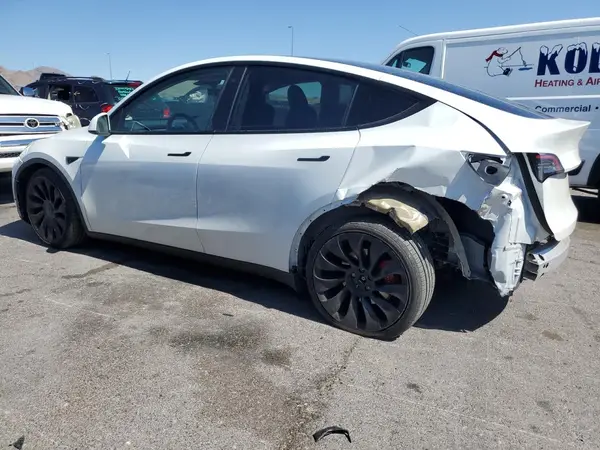 7SAYGDEF2NF407736 2022 TESLA MODEL Y - Image 1