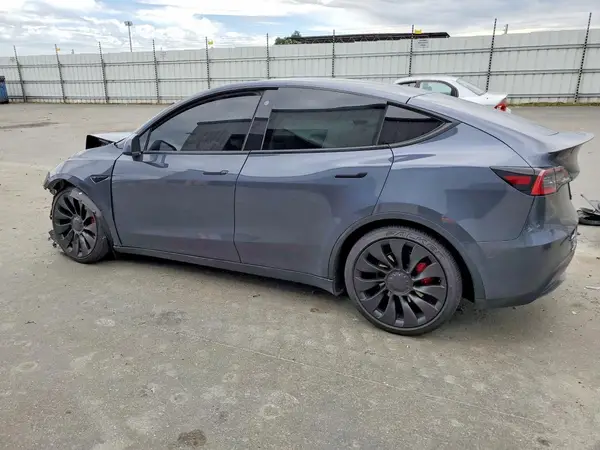 7SAYGDEF2NF445483 2022 TESLA MODEL Y - Image 2