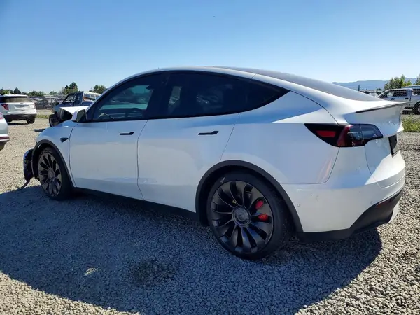 7SAYGDEF2NF446701 2022 TESLA MODEL Y - Image 2