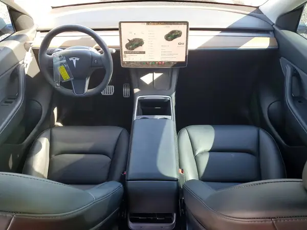 7SAYGDEF2NF446701 2022 TESLA MODEL Y - Image 8