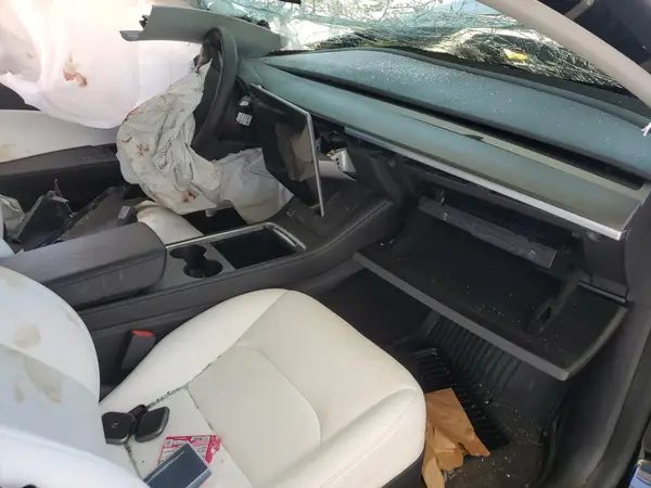 7SAYGDEF2NF448013 2022 TESLA MODEL Y - Image 8