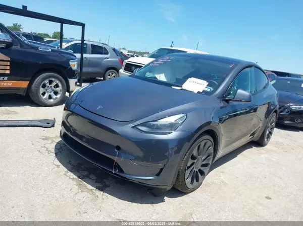 7SAYGDEF2NF454099 2022 TESLA MODEL Y - Image 2