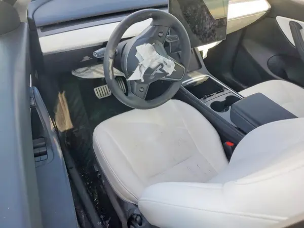 7SAYGDEF2NF455348 2022 TESLA MODEL Y - Image 8