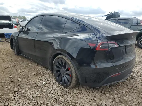 7SAYGDEF2NF461974 2022 TESLA MODEL Y - Image 2