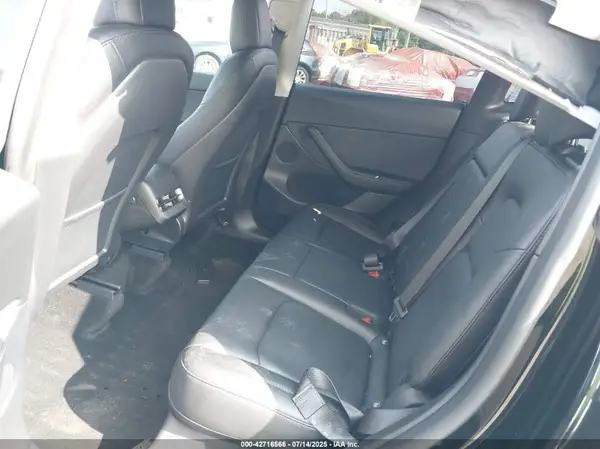 7SAYGDEF2NF466446 2022 TESLA MODEL Y - Image 8