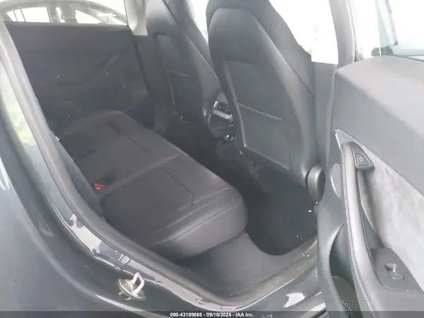 7SAYGDEF2NF485367 2022 TESLA MODEL Y - Image 8