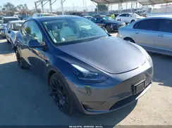 7SAYGDEF2NF490794 2022 TESLA MODEL Y