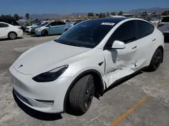 7SAYGDEF2NF501101 2022 TESLA MODEL Y