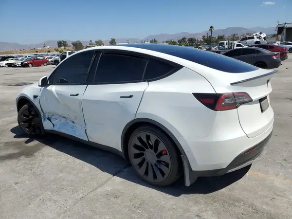 7SAYGDEF2NF501101 2022 TESLA MODEL Y - Image 2