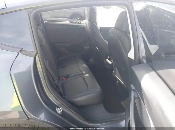 7SAYGDEF2NF505441 2022 TESLA MODEL Y - Image 8