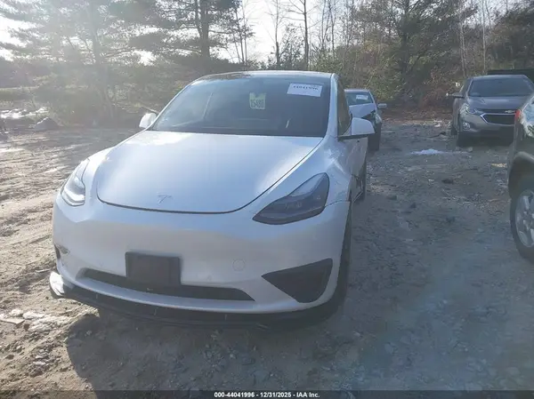 7SAYGDEF2NF512177 2022 TESLA MODEL Y - Image 2