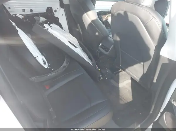 7SAYGDEF2NF512177 2022 TESLA MODEL Y - Image 8