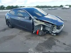 7SAYGDEF2NF515693 2022 TESLA MODEL Y