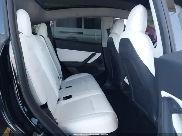 7SAYGDEF2NF518111 2022 TESLA MODEL Y - Image 8