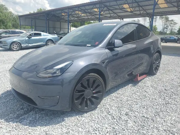 7SAYGDEF2NF518223 2022 TESLA MODEL Y - Image 1