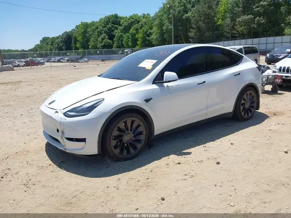 7SAYGDEF2NF521753 2022 TESLA MODEL Y - Image 2