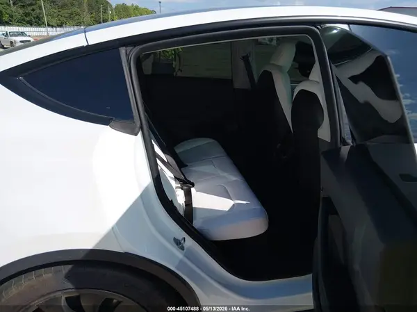 7SAYGDEF2NF521753 2022 TESLA MODEL Y - Image 8
