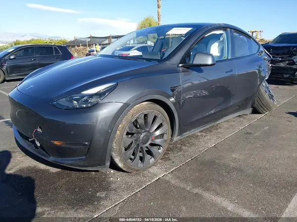 7SAYGDEF2NF522269 2022 TESLA MODEL Y - Image 2