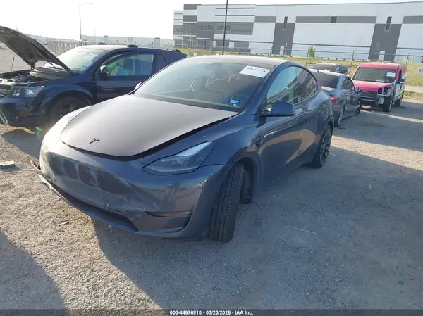 7SAYGDEF2NF530906 2022 TESLA MODEL Y - Image 2