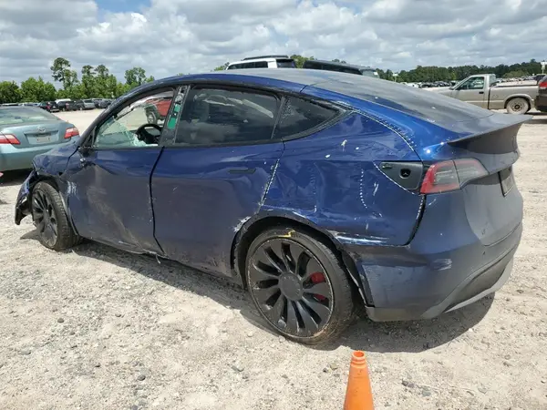 7SAYGDEF2NF538844 2022 TESLA MODEL Y - Image 2