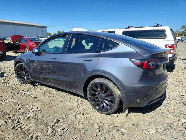 7SAYGDEF2NF541906 2022 TESLA MODEL Y - Image 2