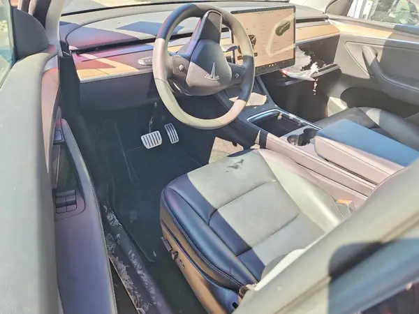 7SAYGDEF2NF541906 2022 TESLA MODEL Y - Image 8