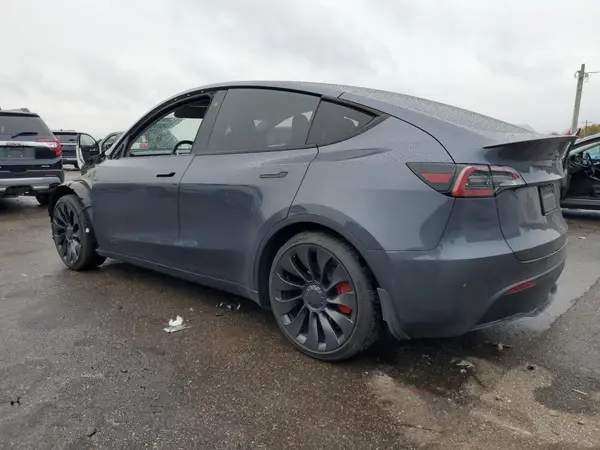 7SAYGDEF2NF549634 2022 TESLA MODEL Y - Image 2
