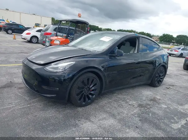 7SAYGDEF2NF555644 2022 TESLA MODEL Y - Image 2
