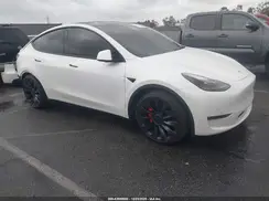 7SAYGDEF2NF561945 2022 TESLA MODEL Y