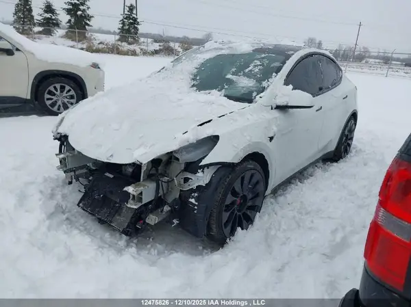 7SAYGDEF2NF562898 2022 TESLA MODEL Y - Image 2