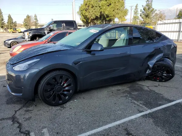 7SAYGDEF2NF563713 2022 TESLA MODEL Y - Image 1