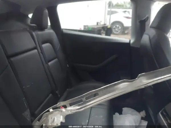 7SAYGDEF2NF564571 2022 TESLA MODEL Y - Image 8