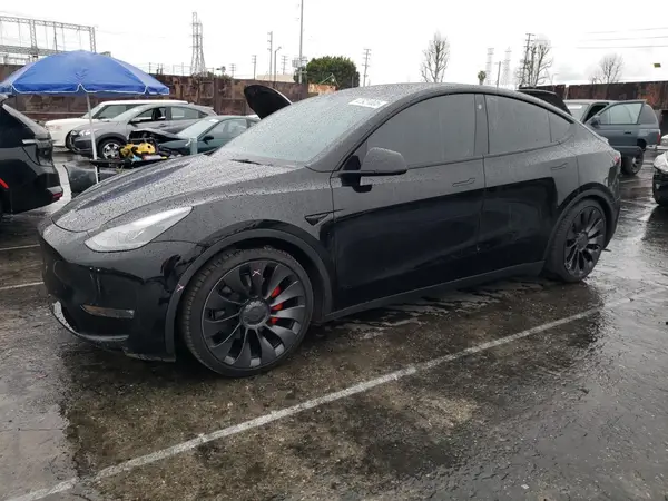 7SAYGDEF2NF573111 2022 TESLA MODEL Y - Image 1