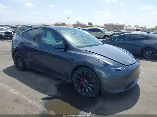 7SAYGDEF2NF573786 2022 TESLA MODEL Y - Image 1