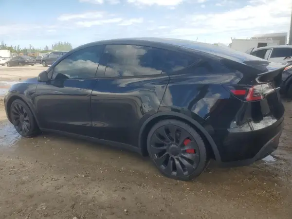 7SAYGDEF2NF573822 2022 TESLA MODEL Y - Image 2