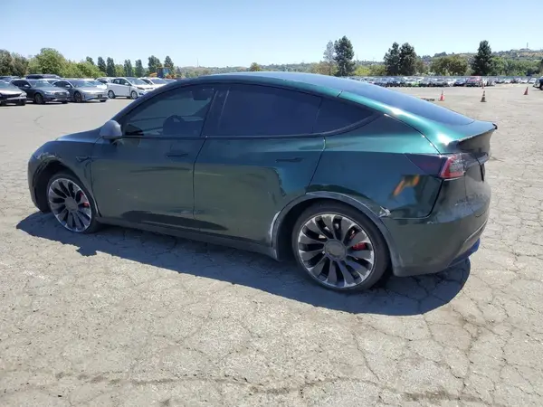 7SAYGDEF2NF573979 2022 TESLA MODEL Y - Image 2