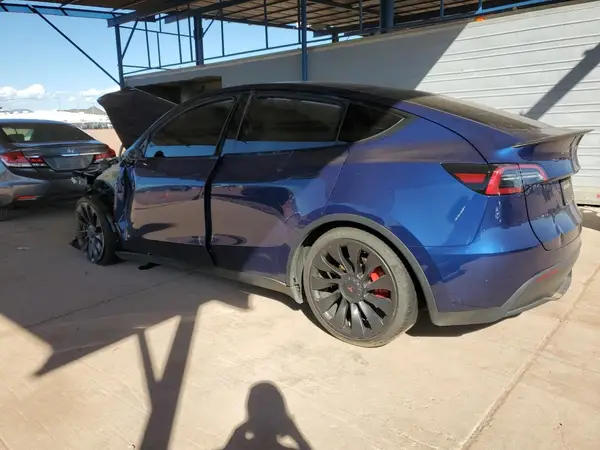 7SAYGDEF2PF599968 2023 TESLA MODEL Y - Image 2